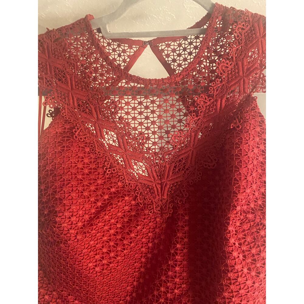 Adelyn Rae Red Lace Dress Small Sleeveless Fit Flare Keyhole Back - Picture 4 of 8